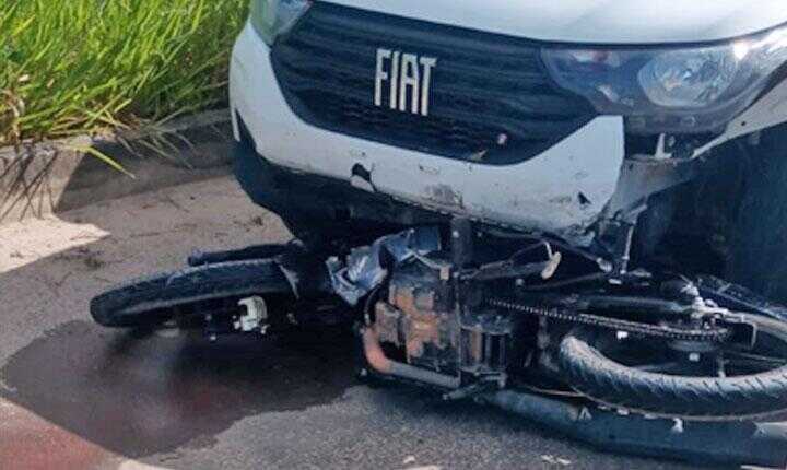 Motociclista morre após colisão com picape na BR-367, em Eunápolis